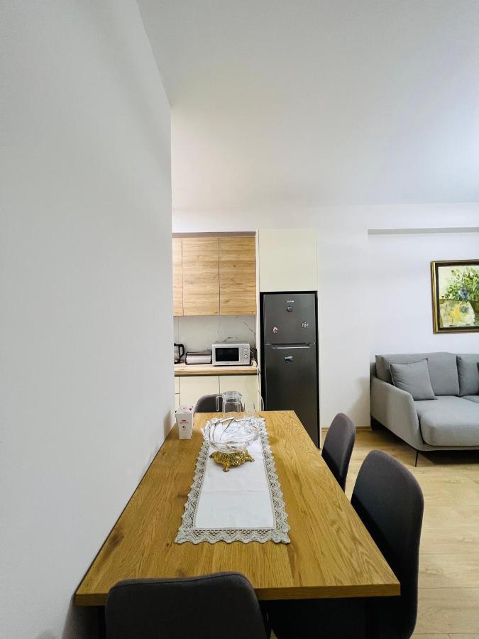 Lovely Apartment, Free Parking Tiranë Luaran gambar